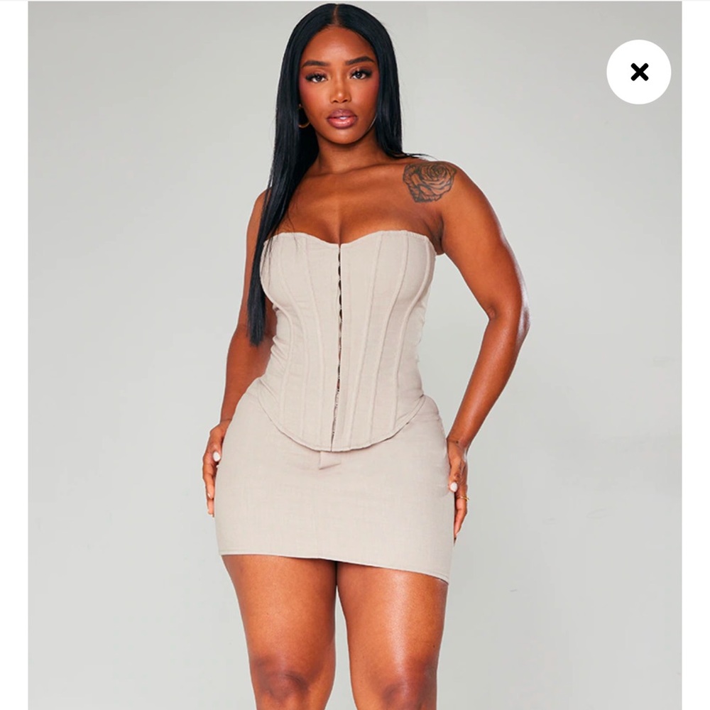 Pretty Little Thing Shape Stone Woven Corset & Micro Mini Skirt Set